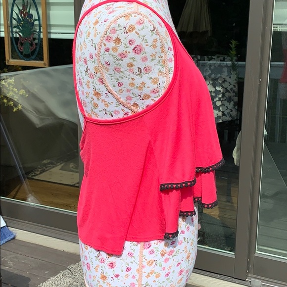 Love Culture Crop Top Size Large /Grande NWOT - Picture 4 of 5